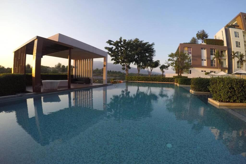 Cozy Modern Room With Stunning Lake & Mountain View Chiang Mai Exterior foto